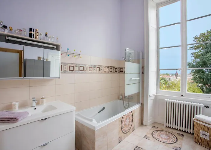 La Maison De Maitre *